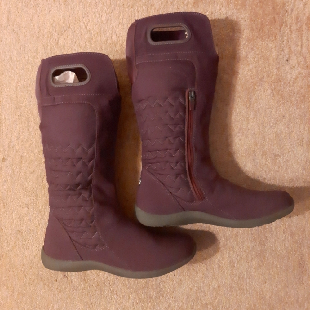 Patagonia Fiona Quilted Winter Boots Purple Mid